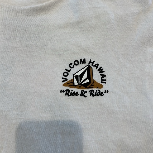 Volcom Hawaii “Rise & Ride” Tee! - Picture 2 of 6